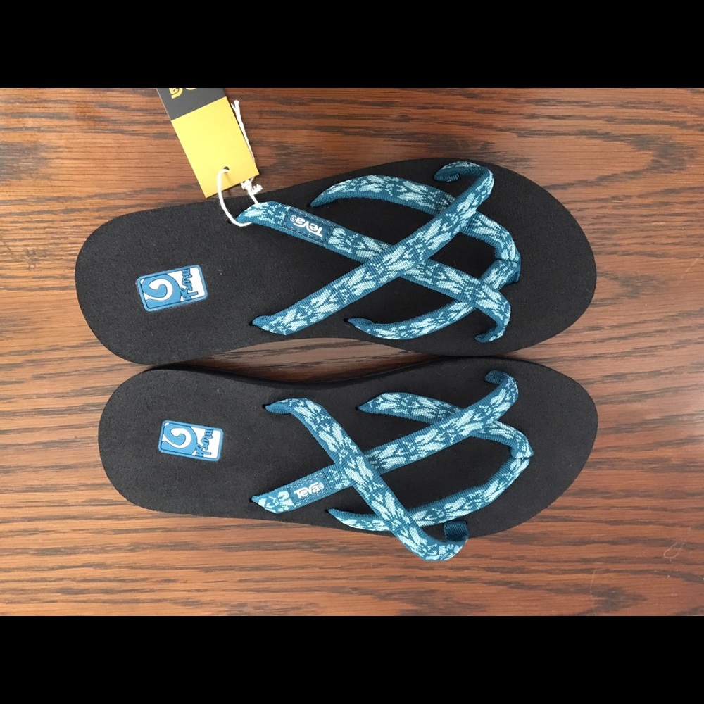 Teva Blue/Black Olowahu Thongs 7